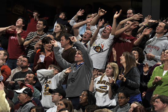 NBA赛季启动，球迷热情关注球队表现的简单介绍