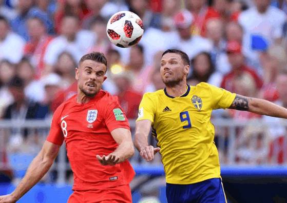 熊猫体育官方网站-英格兰队翻盘瑞典队，许昕高光表现